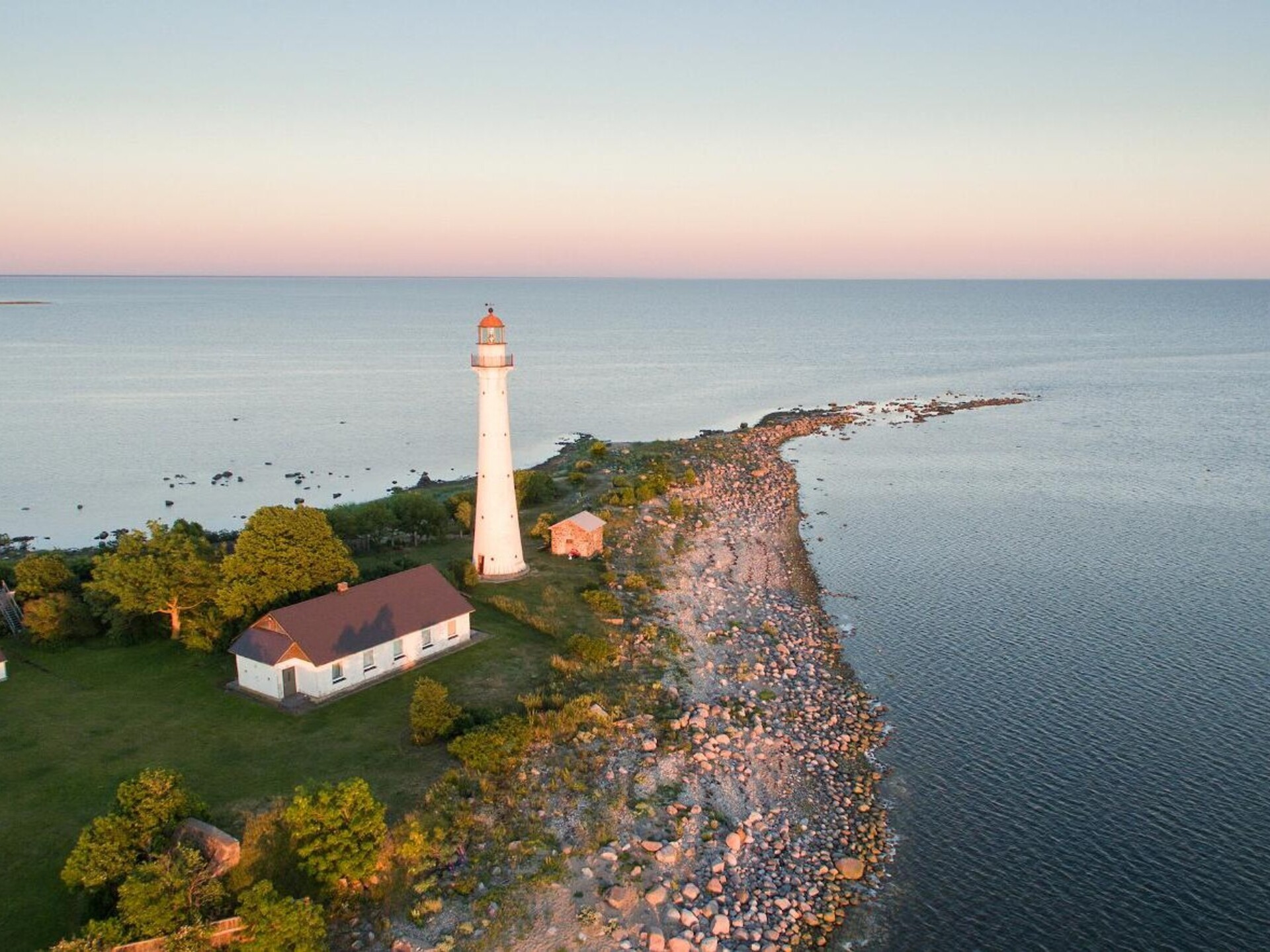 purjetamine kihnu saarele